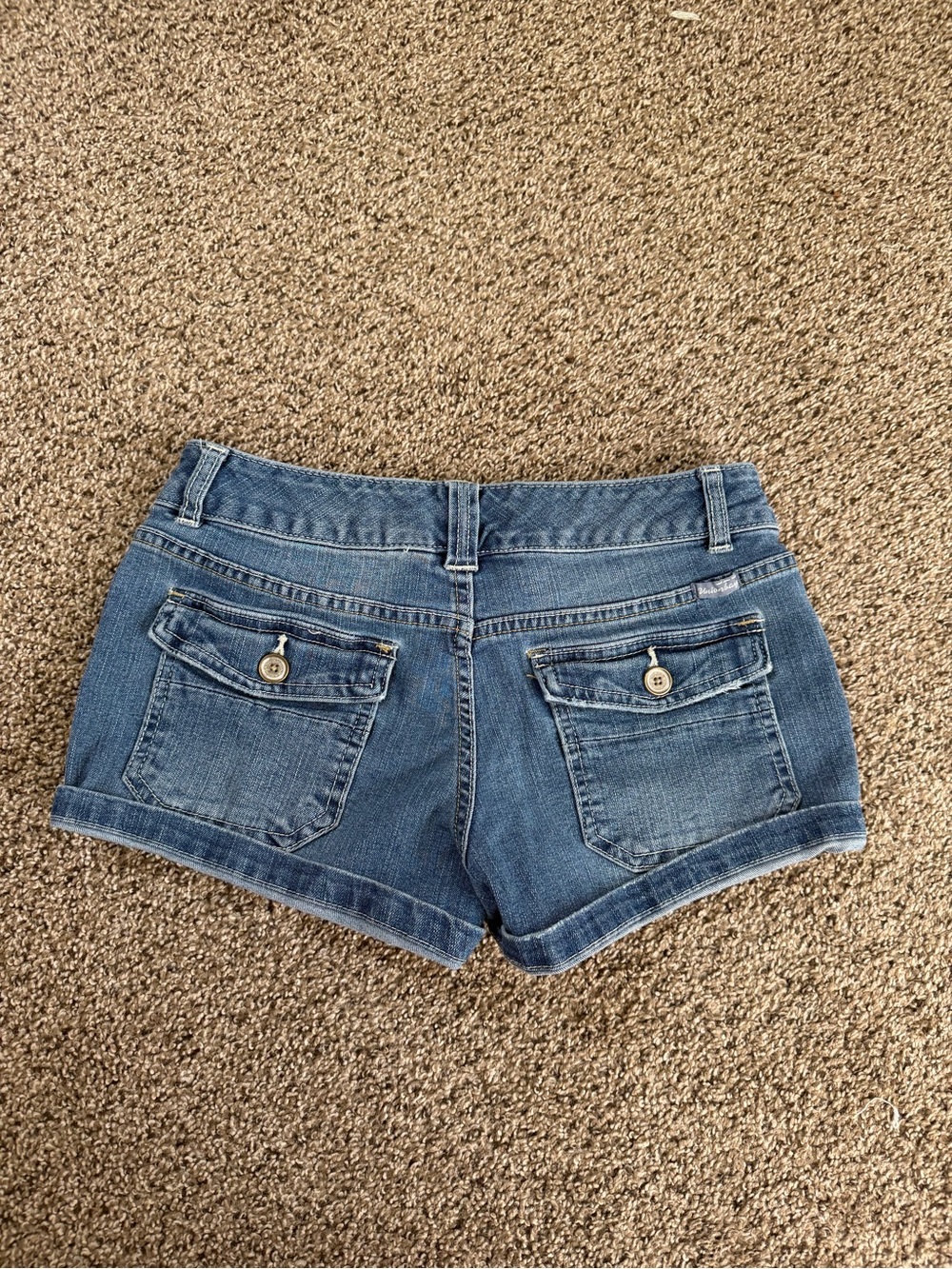 Low Rise Unionbay Mini Shorts - Picture 2 of 7